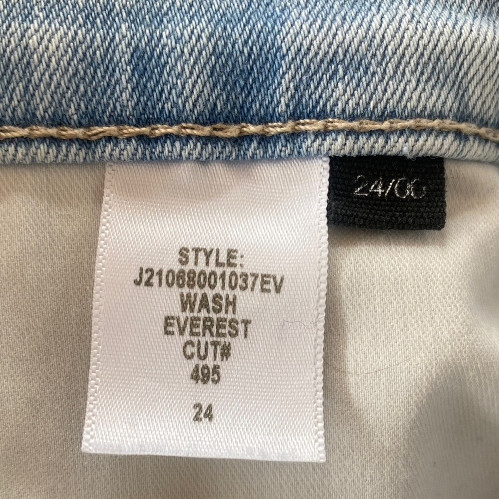 Veronica Beard Light Blue "Carson" Flare Jeans - Picture 6 of 9